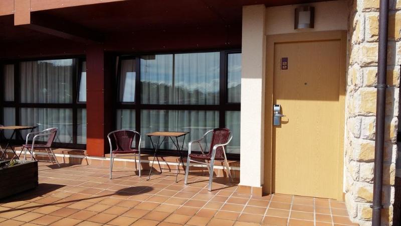 Apartamentos Aldea Del Puente Onís Exterior foto