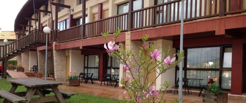 Apartamentos Aldea Del Puente Onís Exterior foto